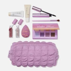 🆕🪷 ULTA LIMITED EDITION 9 PIECE BEAUTY GIFT SET WITH MAKE-UP BAG. BRAND NEW.
